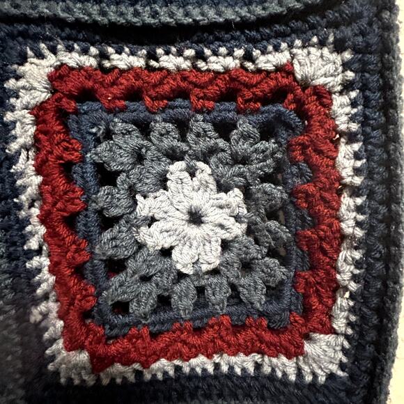 Afghan Handmade USA blues 56" x 8' crochet squares granny vintage - Picture 3 of 7